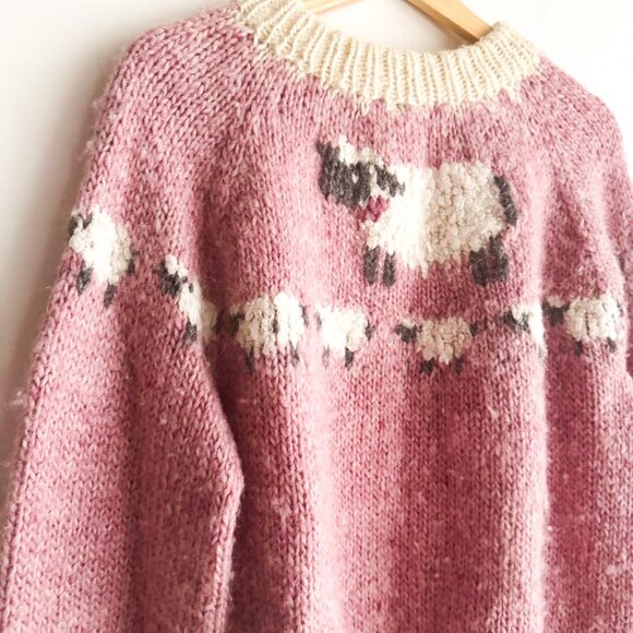 Vintage Hand-knit Pink Ivory Sheep motif Wool Sweater L/XL - Picture 3 of 4